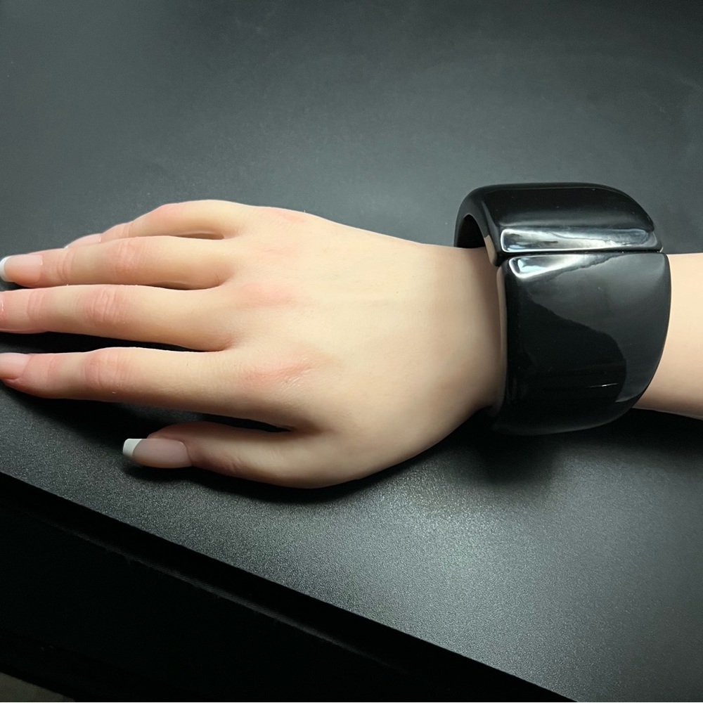 Vintage Black Lucite Hinged Clamper Bracelet Extra Wide Chunky Plastic Bangle